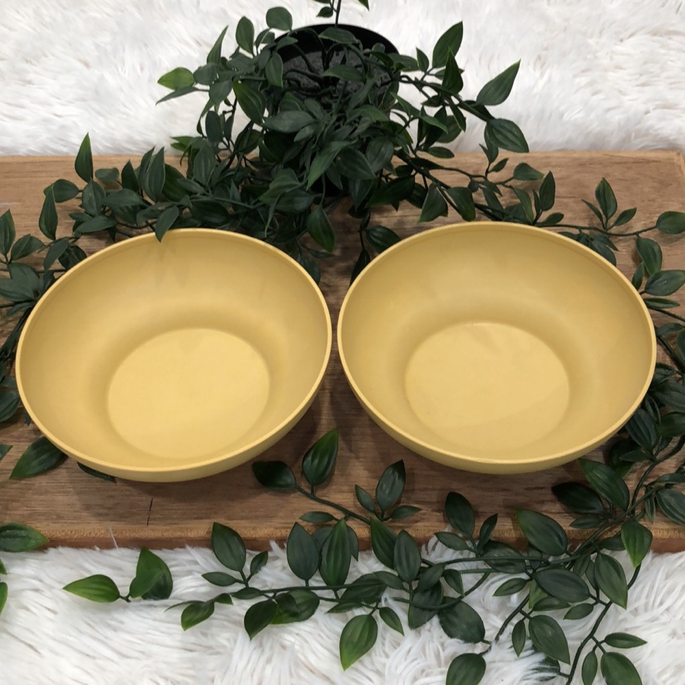 Tupperware bowls - Picture 9 of 10